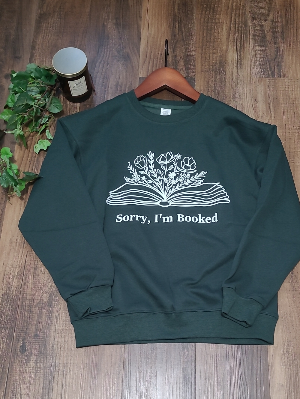 NWT Beautiful Dark Forrest Green Book Lovers Sweatshirt